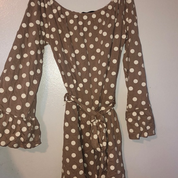 Polka-Dot romper - Picture 2 of 3